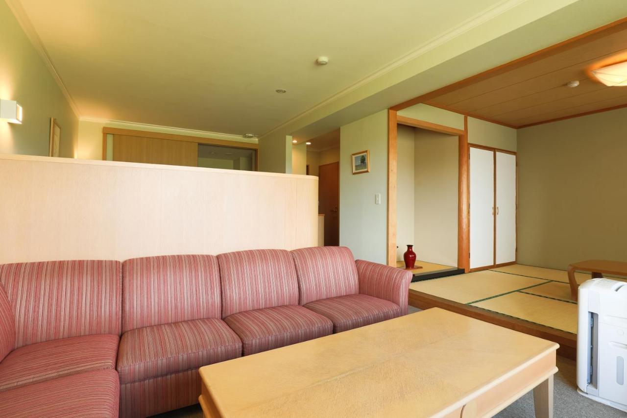 Furano La Terre Hotel Nakafurano Exterior foto