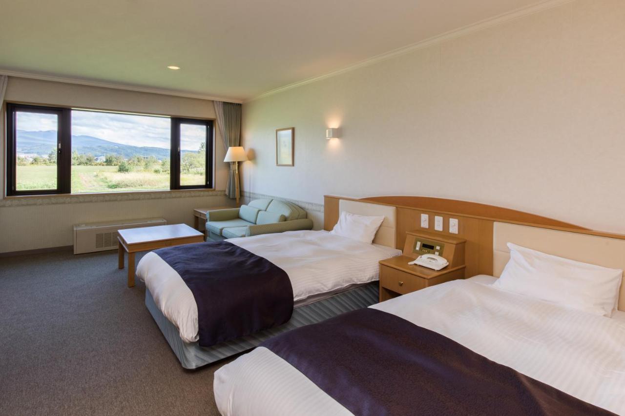 Furano La Terre Hotel Nakafurano Exterior foto
