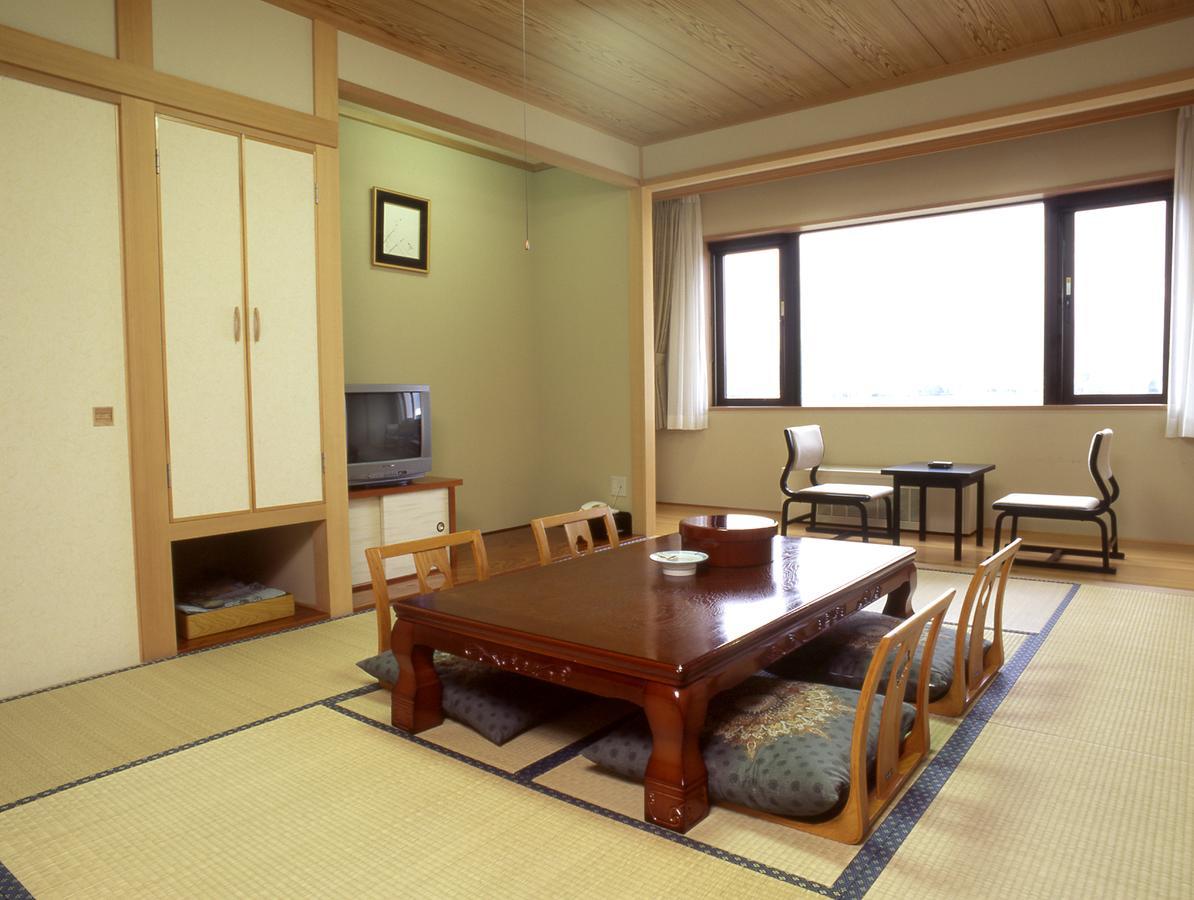 Furano La Terre Hotel Nakafurano Exterior foto