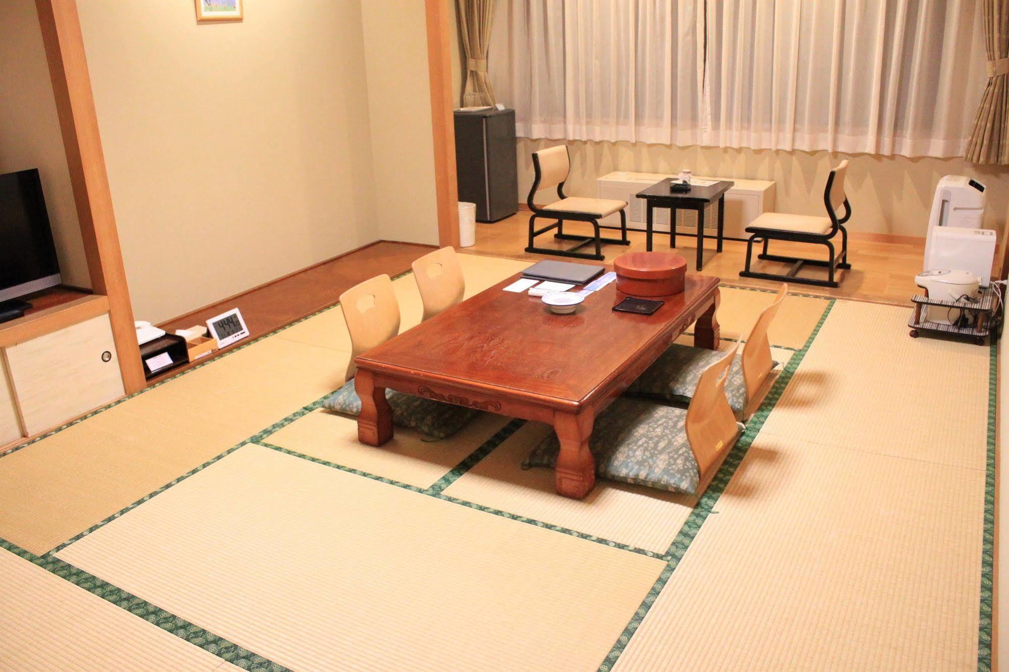 Furano La Terre Hotel Nakafurano Exterior foto