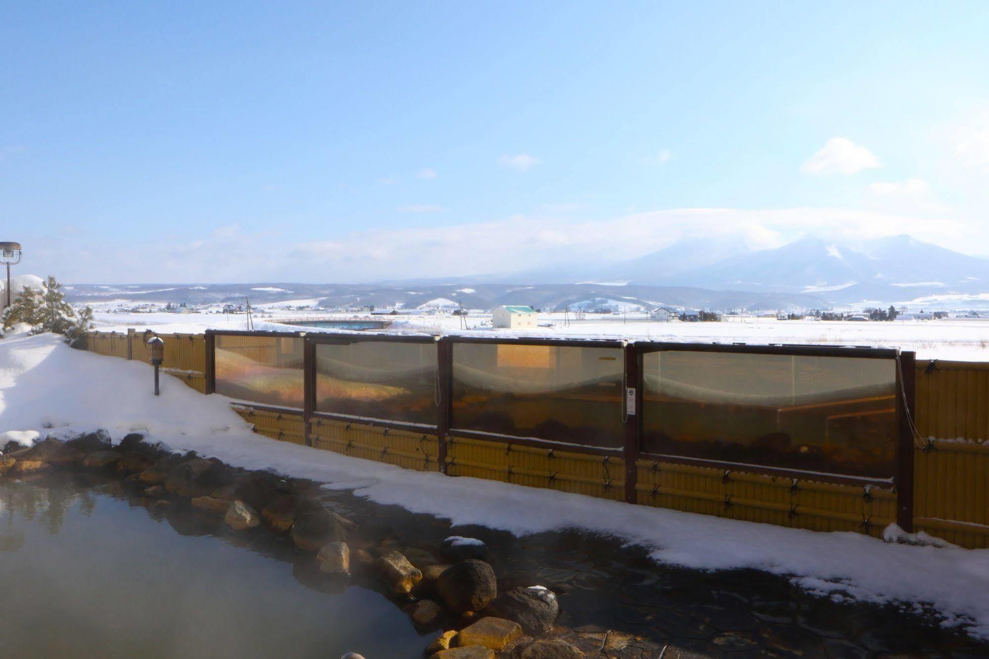 Furano La Terre Hotel Nakafurano Exterior foto